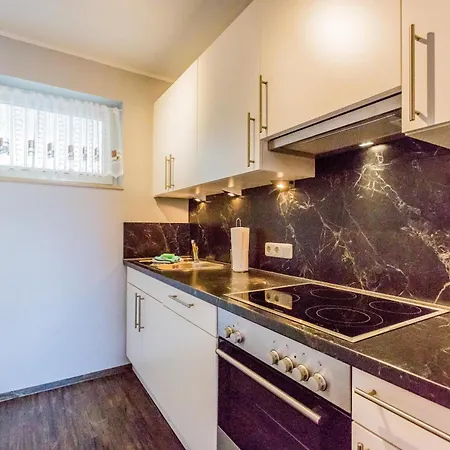 Poseidon 11 Mit Westbalkon,2x Tv , Einbaukueche,geschirrspueler, Fahrstuhl Und Eigener Garage, Wlan ! *